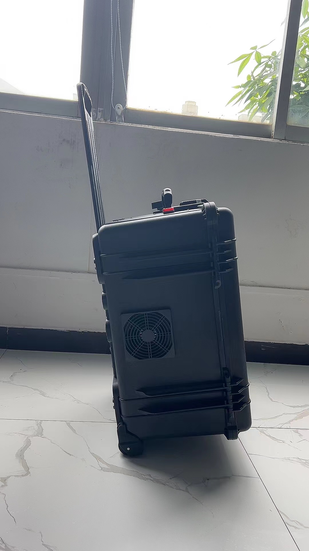 交城手拉箱型移动通信干扰器